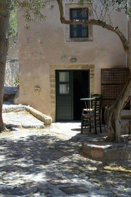 Nefeli Castle Stone House Inside The Fortress Monemvasia Luaran gambar