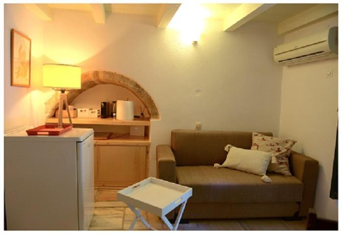 Nefeli Castle Stone House Inside The Fortress Monemvasia Luaran gambar